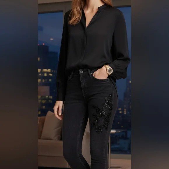 Zara Denim with Embroidered flower and Beads Jeans Size 6 - Picture 15 of 16